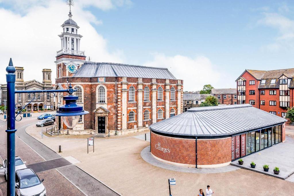 King Street Apartment - 2 Bed Great Yarmouth Bagian luar foto
